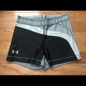 NWOT Under Armour Biker Shorts